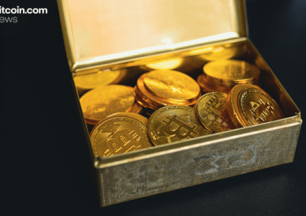Dormant Holders Unleash $7.6B in Bitcoin Aged 5 to 15 Years Across 2026