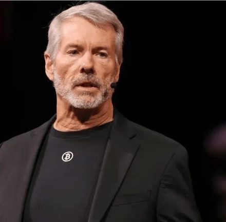 Saylor Says 25% of Mag8 Now Holds Bitcoin After Musk’s Historic SpaceX IPO
